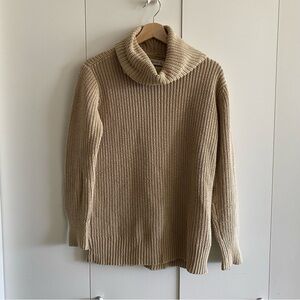 🍂fall drop 🍂 Abercrombie Turtleneck Sweater Beige caramel